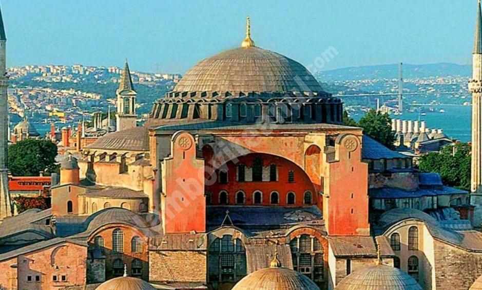 You are currently viewing BASILICA SFÂNTA SOFIA DIN ISTANBUL VA DEVENI MOSCHEE!