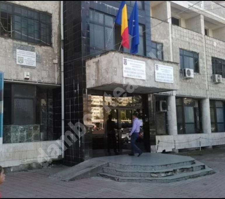 You are currently viewing Un caz confirmat pozitiv cu noul coronavirus a închis azi Serviciul Public Permise și Înmatriculare a Vehiculelor Dâmbovița