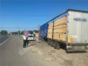 Read more about the article Operator de transport sancționat contravențional de polițiștii din cadrul Serviciului Rutier Dâmbovița