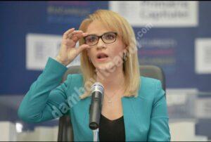 Read more about the article Firea face numărătoare paralelă a cazurilor de Covid-19. Azi, doar 10 în București,  nu 100 cum a anunțat Tătaru