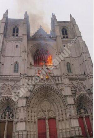 Read more about the article A fost arestat cel care a incendiat catedrala din Nantes
