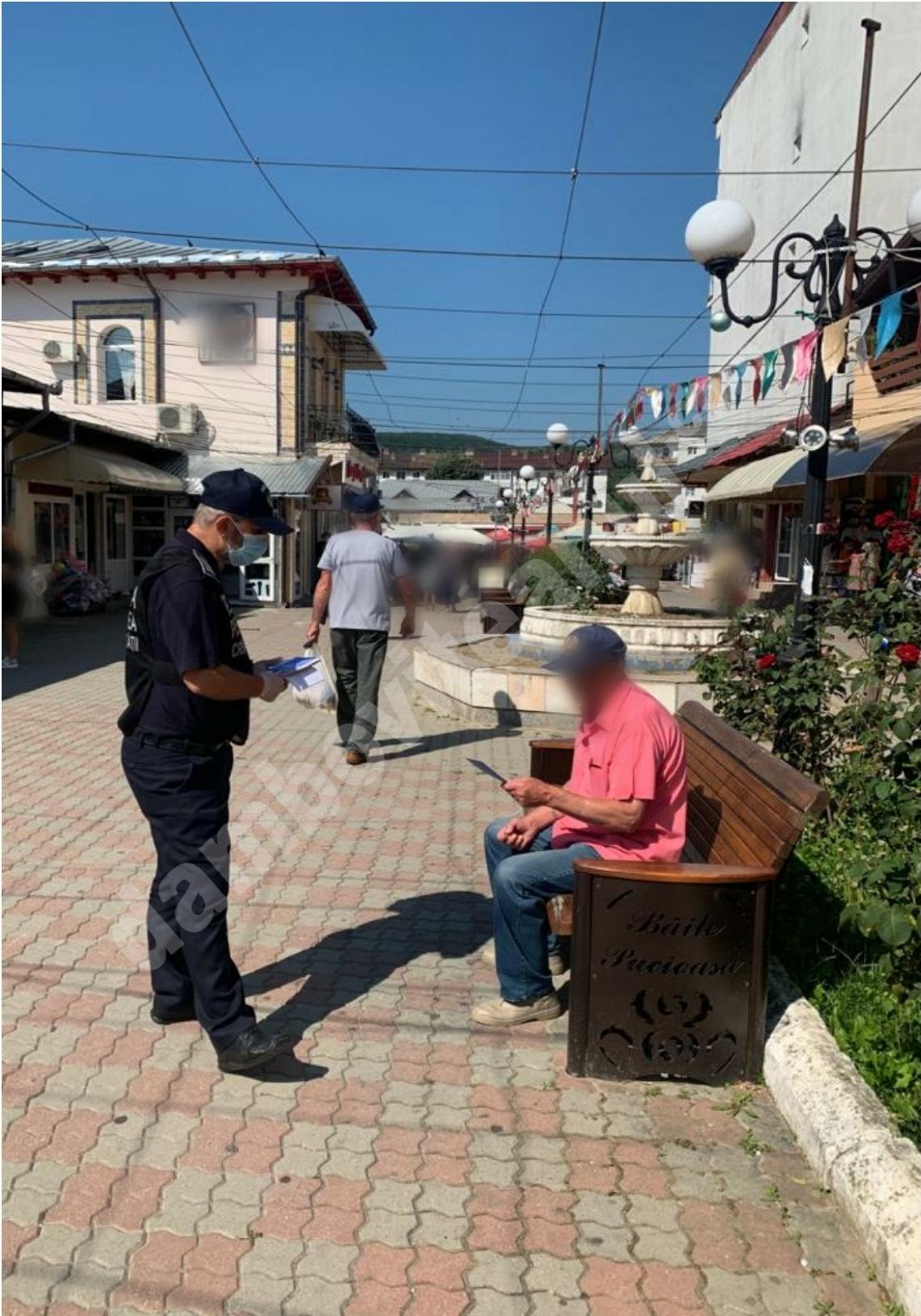 You are currently viewing Cetățenii din Pucioasa, informați de către polițiștii dâmbovițeni pentru prevenirea infracționalității
