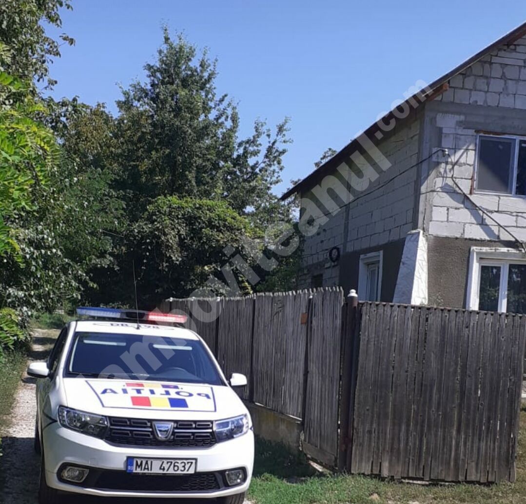 You are currently viewing TRAGEDIE LA VALEA MARE! UN BĂRBAT A FOST GĂSIT SPÂNZURAT!