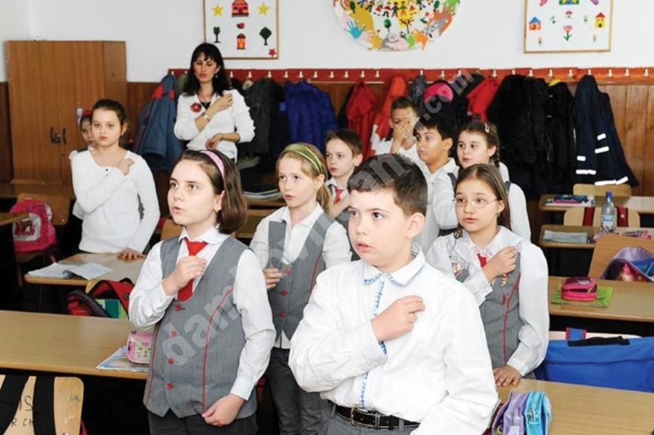 You are currently viewing PROFESORUL DE RELIGIE – REFLECȚII LA SFÂRȘIT DE AN ȘCOLAR