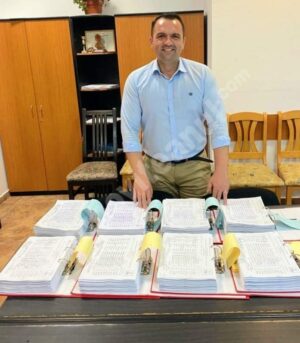 Read more about the article Târgoviște: Peste 19.000 de târgovișteni au semnat pentru susținerea candidaților PSD la alegerile locale