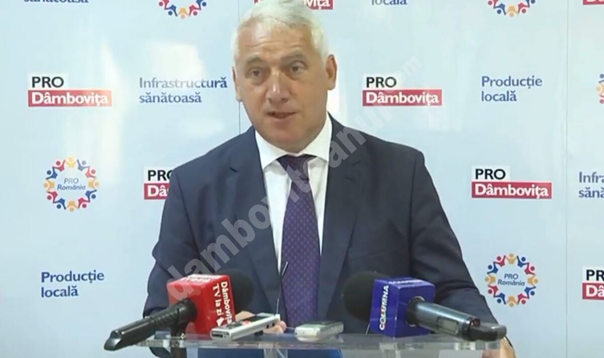 You are currently viewing ADRIAN ȚUȚUIANU ARE DIFICULTĂȚI! DE CE STRÂNGE GREU SEMNĂTURI?