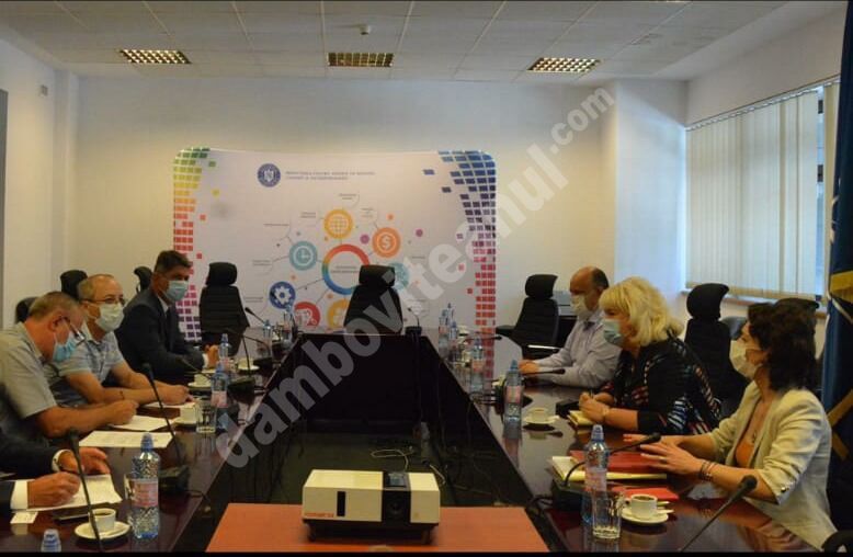 You are currently viewing PSD DÂMBOVIȚA SUSȚINE COS TÂRGOVIȘTE LA MINISTERUL ECONOMIEI!