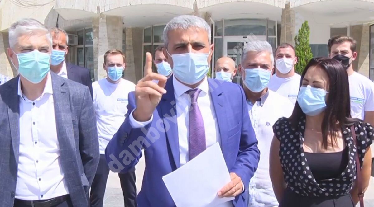 You are currently viewing FOSTUL PREZENTATOR TV, ROBERT TURCESCU (PMP), CANDIDEAZĂ LA PREȘEDINȚIA CONSILIULUI JUDEȚEAN DÂMBOVIȚA