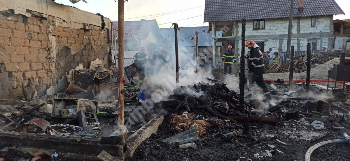You are currently viewing ISU Dâmbovița anunță cauza incendiului din localitatea Potocelu