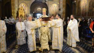 Read more about the article SCHIMBAREA LA FAȚĂ A DOMNULUI LA CATEDRALA DIN TÂRGOVIȘTE -TRANSFIGURAREA NOASTRĂ ȘI A LUMII – SCOP AL EXISTENȚEI NOASTRE ÎNNOITE DE HARUL DUHULUI SFÂNT-