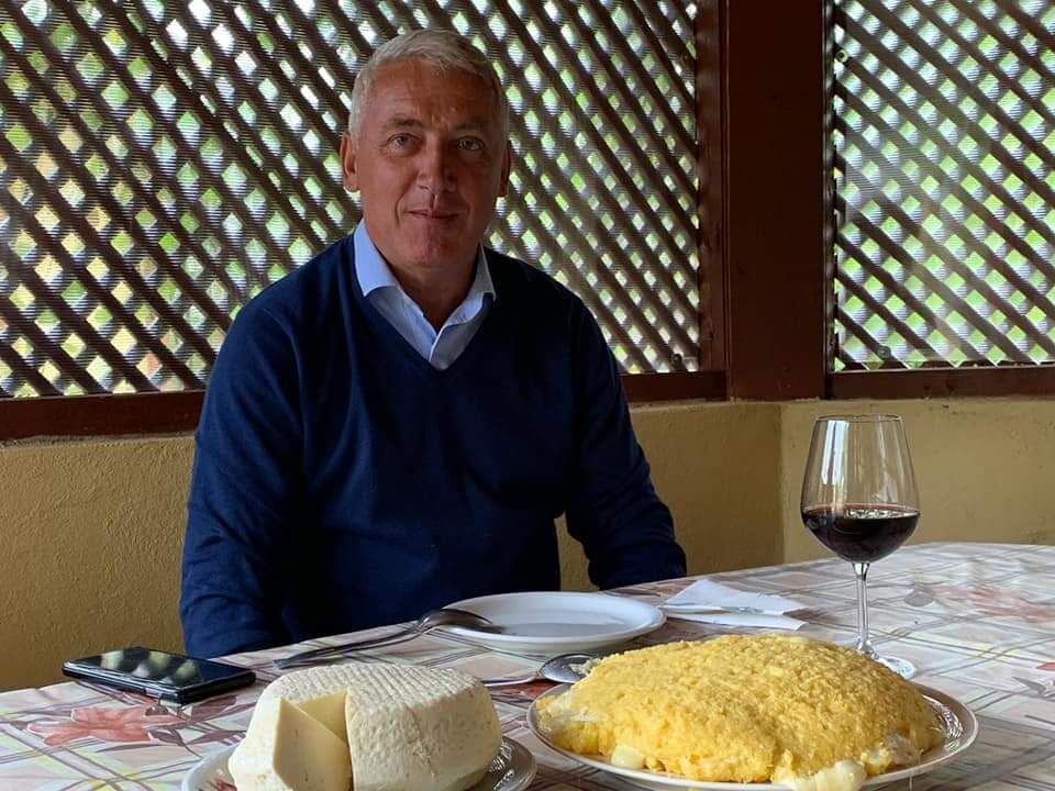 You are currently viewing Târgoviștenii l-au ascultat pe Adrian Țuțuianu! Au votat oameni deștepți!