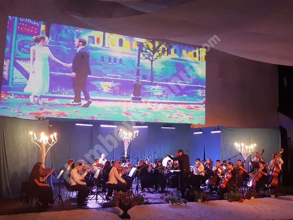 You are currently viewing Corurile Appassionato și Cantiamo au creat o seară magică pe scena Teatrului de vară din Târgoviște