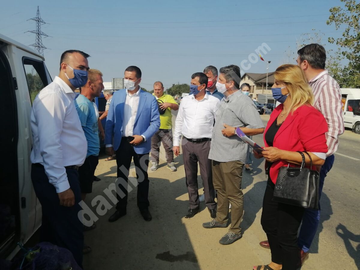 You are currently viewing VIZITA LUI CORNELIU ȘTEFAN ÎN COMUNA LUNGULEȚU, UN PAS ÎN PLUS PENTRU SALVAREA AGRICULTURII DÂMBOVIȚENE