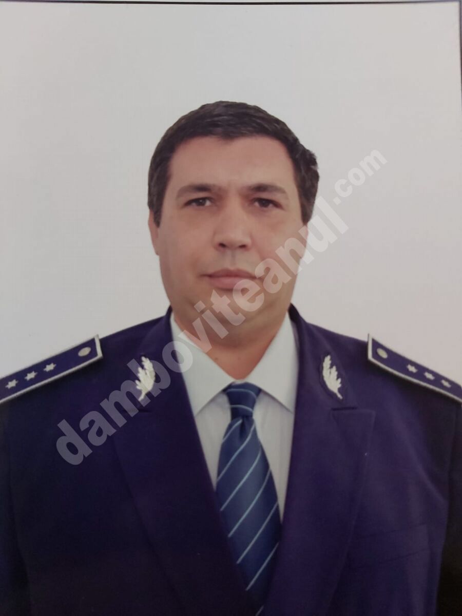 You are currently viewing S-a stins din viață comisarul șef de poliție Stanescu Mihai, în vârstă de 50 de ani, din cadrul Poliției Municipiului Târgoviște