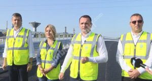 Read more about the article CENTURA MUNICIPIULUI TÂRGOVIȘTE: S-A DESCHIS PRIMA BANDĂ A PASAJULUI PETRU CERCEL