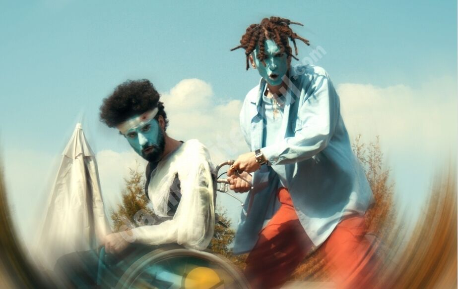 You are currently viewing Otherside și Killa Fonic lansează „Fața Blue”, o piesă EDM house cu un videoclip plin de energie