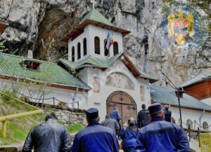 Read more about the article Măsuri de ordine publică la Concertul de Jazz din Peștera Ialomiței