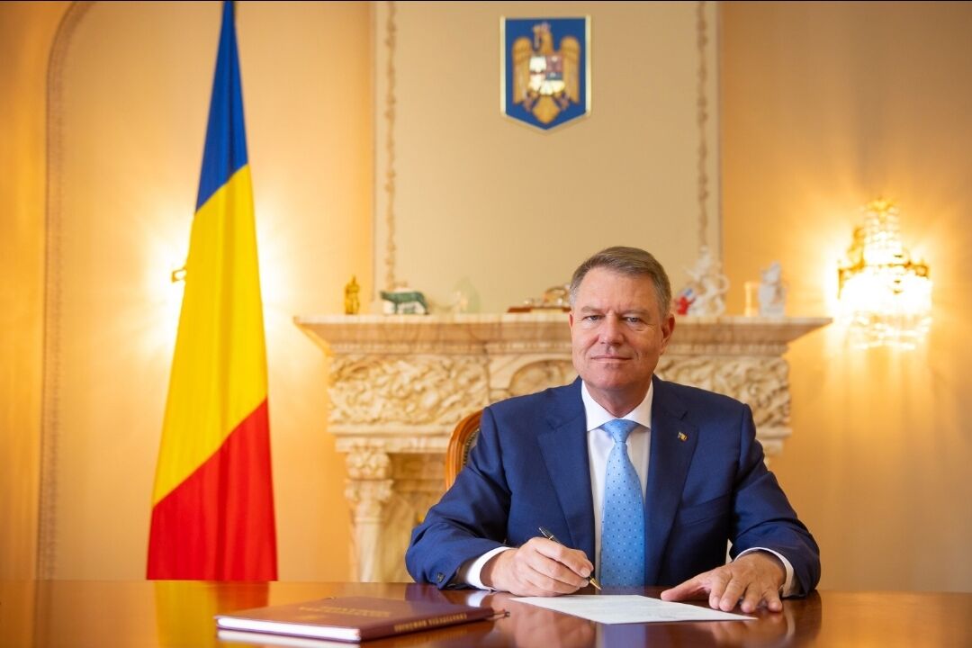 You are currently viewing Klaus Iohannis participă la ceremonia de deschidere a anului universitar