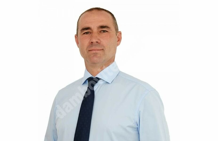 You are currently viewing DANIEL NICA, PRIMARUL ALES AL COMUNEI DOBRA, ESTE INFECTAT CU COVID-19!