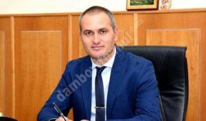 Read more about the article PRIMARUL COMUNEI CREVEDIA, FLORIN PETRE, CONFIRMAT CU CORONAVIRUS!