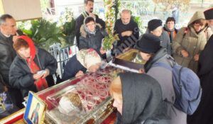 Read more about the article ULTIMA ORĂ: Toţi credincioşii prezenţi la Iaşi vor avea acces la moaştele Sfintei Parascheva