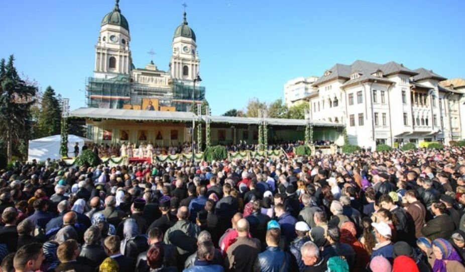 You are currently viewing PF Daniel: Sf. Parascheva, ocrotitoarea pelerinilor, unește popoarele ortodoxe în rugăciune