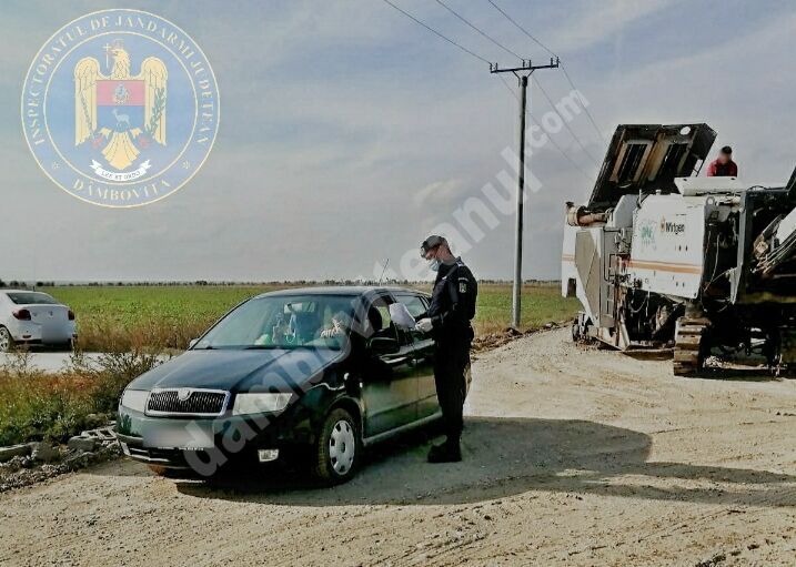 You are currently viewing Jandarmii dâmbovițeni au intensificat verificările privind respectarea măsurilor de prevenire a îmbolnăvirilor cu virusul SARS-CoV-2