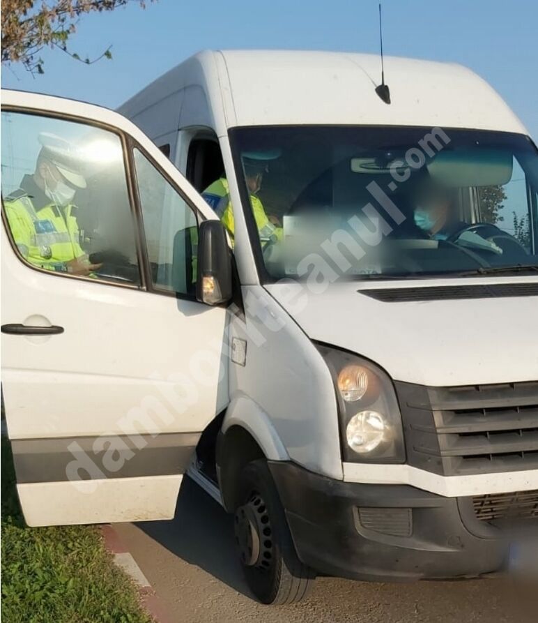 You are currently viewing Acțiuni ale polițiștilor dâmbovițeni pentru prevenirea răspândirii SARS-COV-2