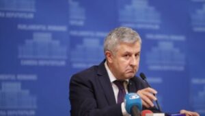 Read more about the article CCR a amânat iar pronunțarea privind numirea lui Florin Iordache la Consiliul Legislativ