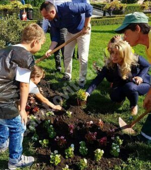 Read more about the article Viceprimar Monica Ilie: Astăzi este Ziua Mondială a Drepturilor Copilului! Din păcate, Guvernul României a uitat de copiii lui!