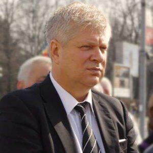 Read more about the article Daniel Tudorache se suspendă din PSD, după ancheta procurorilor DNA