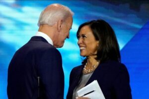 Read more about the article Kamala Harris este prima femeie din istoria Statelor Unite care devine vicepreședinte