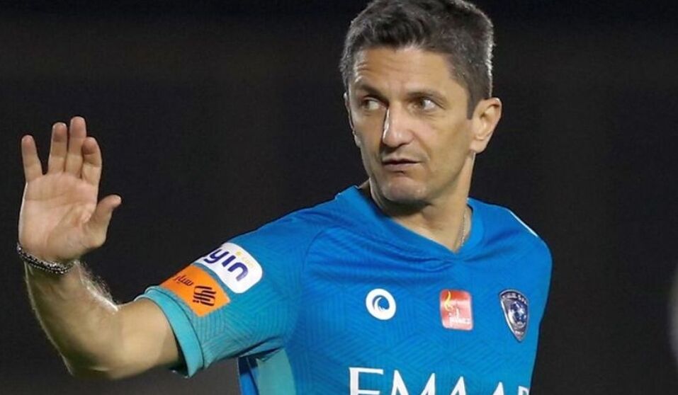 You are currently viewing RĂZVAN LUCESCU ESTE CONFIRMAT CU CORONAVIRUS