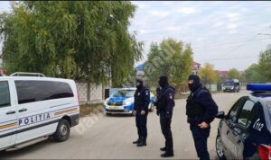Read more about the article APROAPE 300 DE JANDARMI ȘI POLIȚISTI AU DESCINS LA BĂLTENI! VEZI MOTIVUL OPERAȚIUNII!