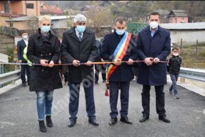 Read more about the article A fost inaugurat podul peste râul Ialomița,  zona Glava din comuna Moroeni