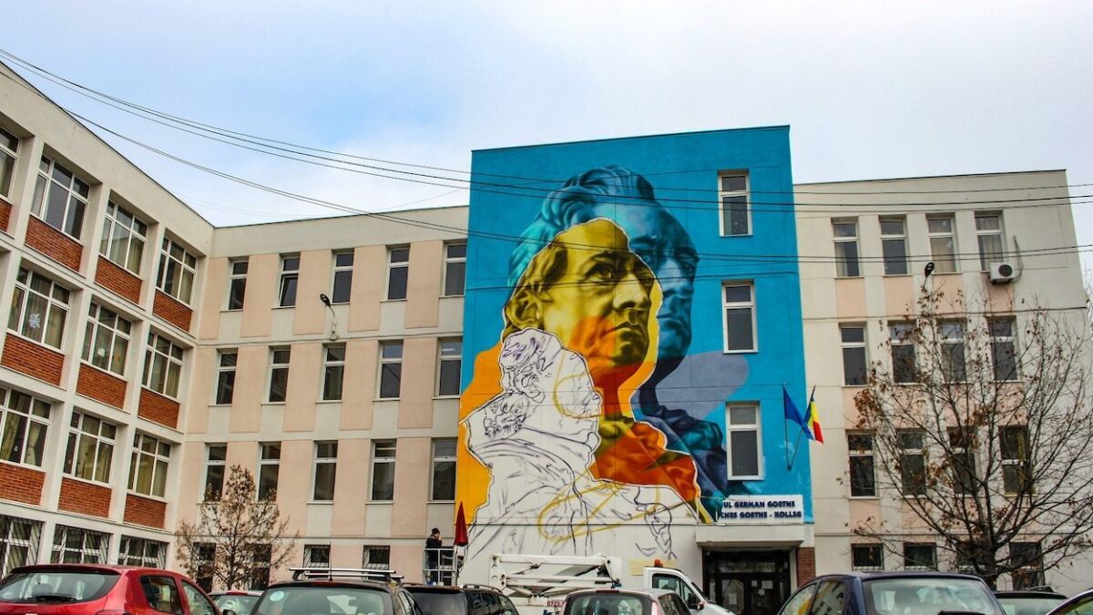 You are currently viewing Clotilde Armand taie bani de la educație. Colegiul German Goethe a rămas fără sute de mii de lei