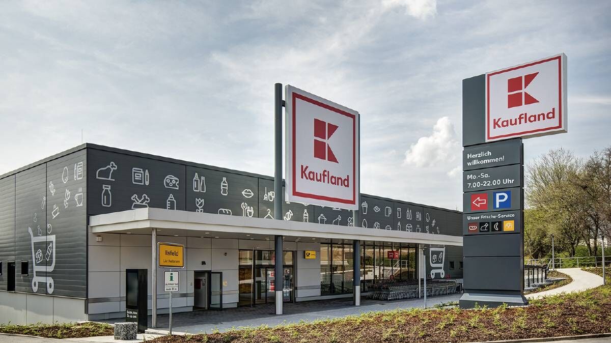 You are currently viewing Kaufland vine în sprijinul producătorilor români de legume-fructe. Le pune la dispoziție spațiu pentru a-și comercializa marfa