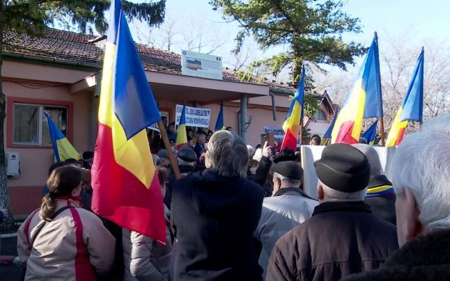 You are currently viewing CNSU a stabilit: La evenimentele publice dedicate Revoluţiei din 1989 pot participa maximum 100 de persoane