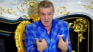 Read more about the article Becali și-a dat demisia din AUR