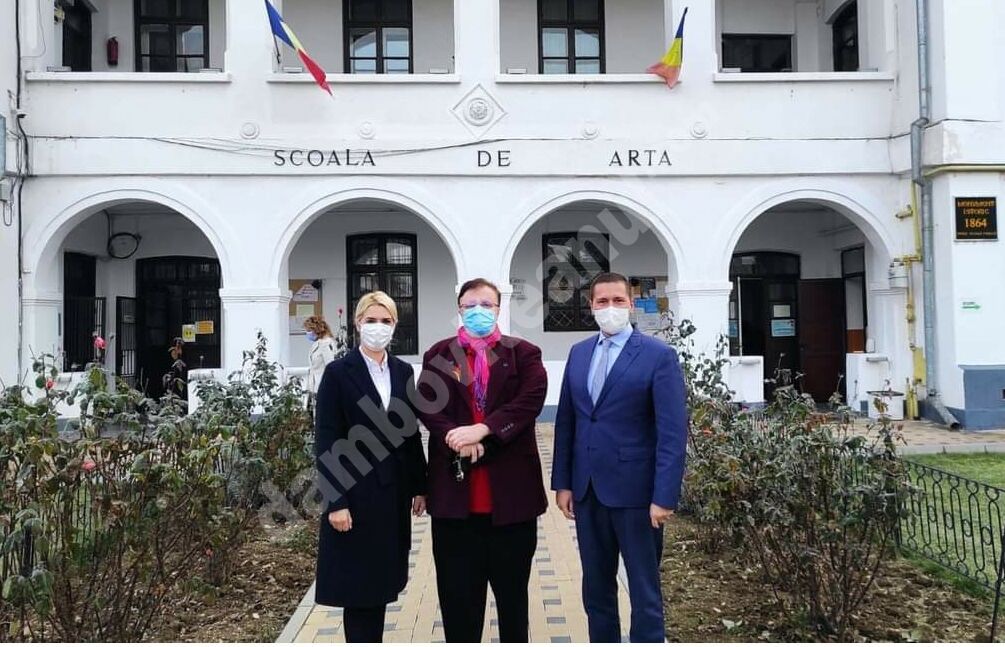 You are currently viewing Tenorul Florin Georgescu este noul director al Centrului Județean de Cultură Dâmbovița