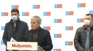 Read more about the article Dacian Cioloș: USR-PLUS este gata să intre la guvernare alături de PNL și UDMR