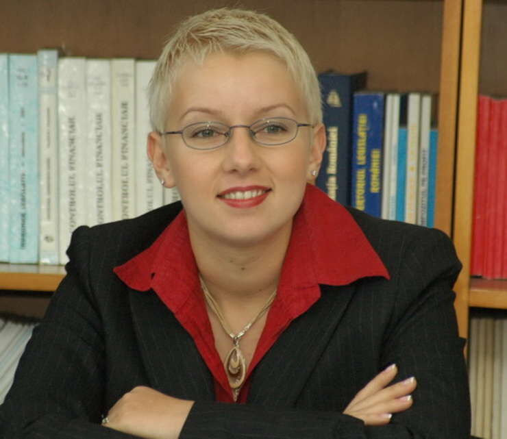 You are currently viewing Dana Gîrbovan preia șefia Curții de Apel Cluj