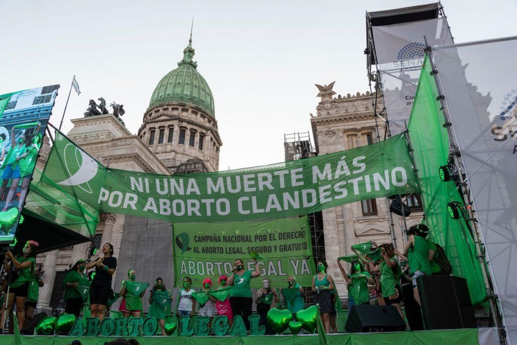 You are currently viewing Argentina a legalizat avortul până în a 14-a săptămână de sarcină