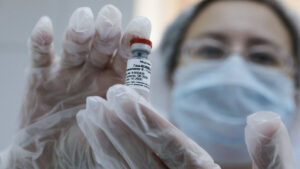 Read more about the article Rusia a omologat un nou vaccin anti-Covid, eficient 100% în prima fază a testelor clinice