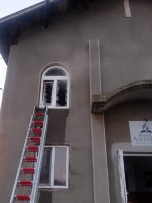 Read more about the article Gura Șuții: Incendiu la Biserica Adventistă