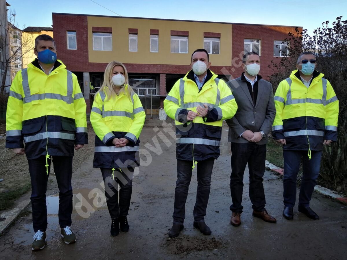 You are currently viewing CREȘA NR.16 DIN TÂRGOVIȘTE, PROIECT DE REABILITARE, MODERNIZARE ȘI EXTINDERE ÎN DERULARE. ALTE NOI PROIECTE SE VOR ÎNCEPE ÎN MUNICIPIU