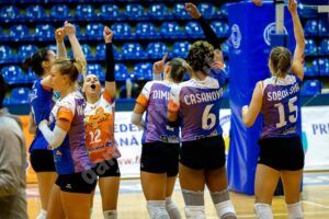 Read more about the article Volei. Un nou joc, o nouă victorie! CSM Târgoviște a făcut o nouă victimă în campionat