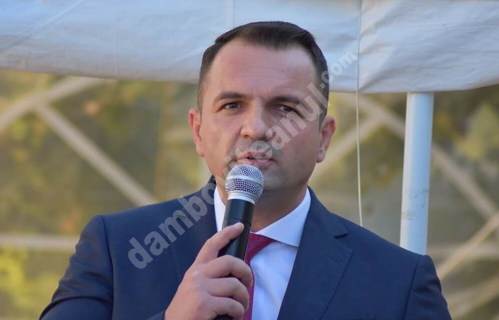 You are currently viewing Primarul Cristian Stan își exprimă dezacordul privind intenția Guvernului de a transfera sarcinile necesare existenței centrelor de vaccinare, autorităților locale