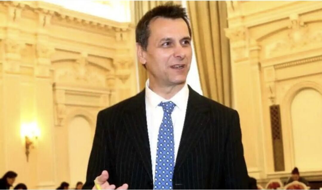 You are currently viewing A murit fostul ministru Bogdan Stanoevici, în urma infectării cu COVID-19