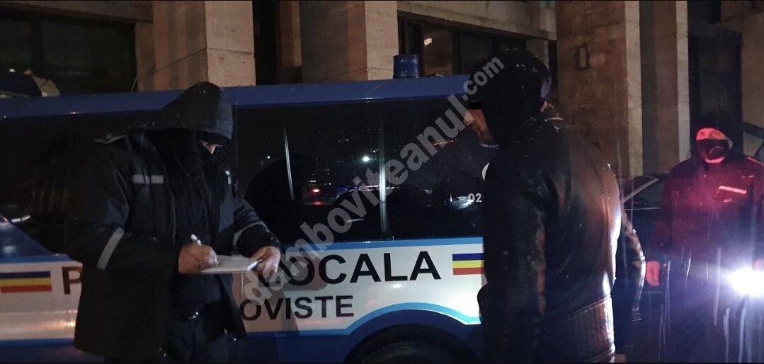 You are currently viewing Poliția Locală Târgoviște informează asupra activității privind respectarea ordinii publice,  identificarea persoanelor fără adăpost și respectarea normelor de circulație